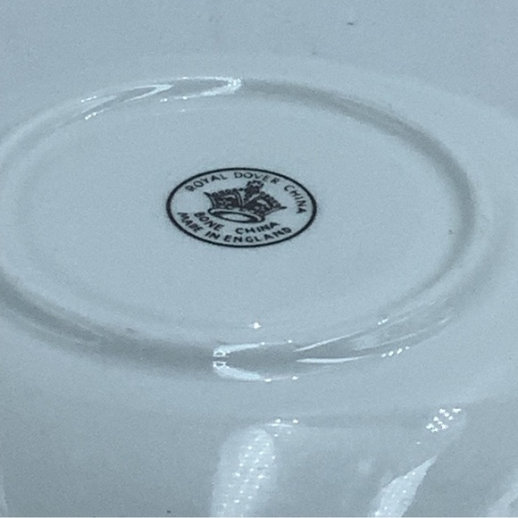 Royal Dover English Bone China Rose Teacup and Saucer - Picture 10 of 12